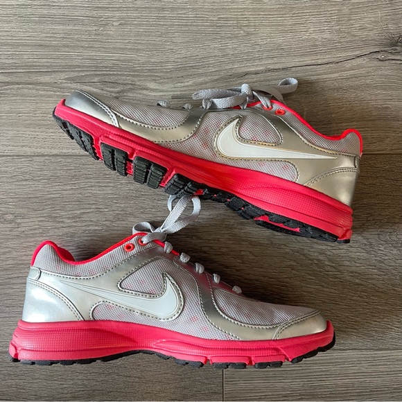 Nike Air Relentless Running Shoes Gray Silver Pink Women's Size 8.5 - Picture 1 of 5